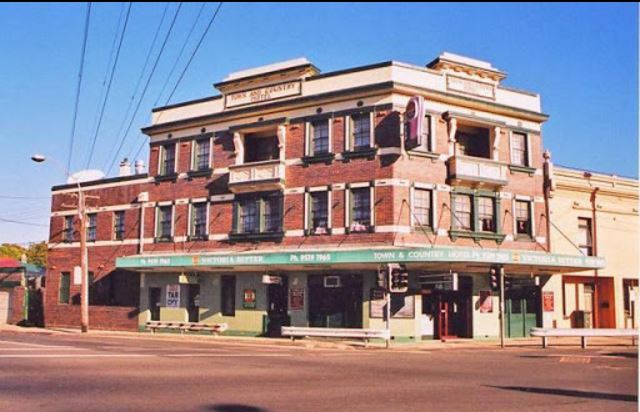 Town and Country Hotel